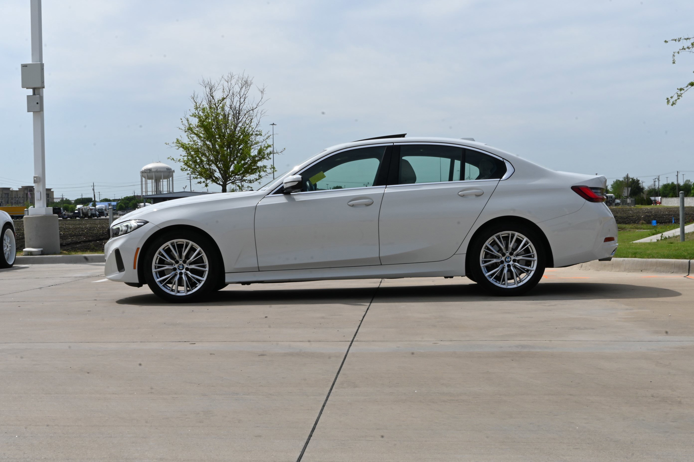 Certified 2024 BMW 330i Sedan w/ Convenience Package image 6