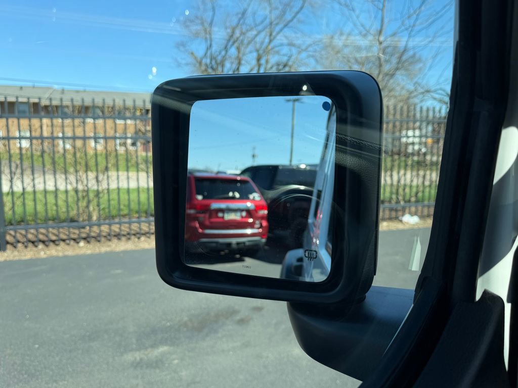 Used 2022 Jeep Wrangler Unlimited Sport w/ Technology Group image 19