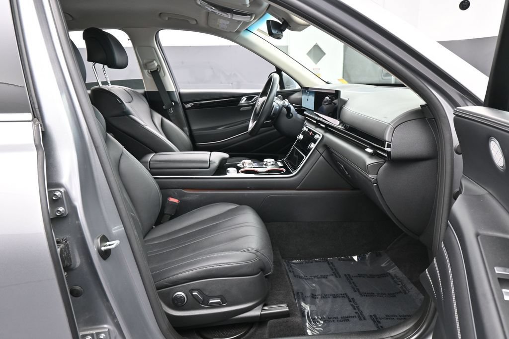 Used 2025 Genesis GV80 2.5T Standard AWD/4WD image 46
