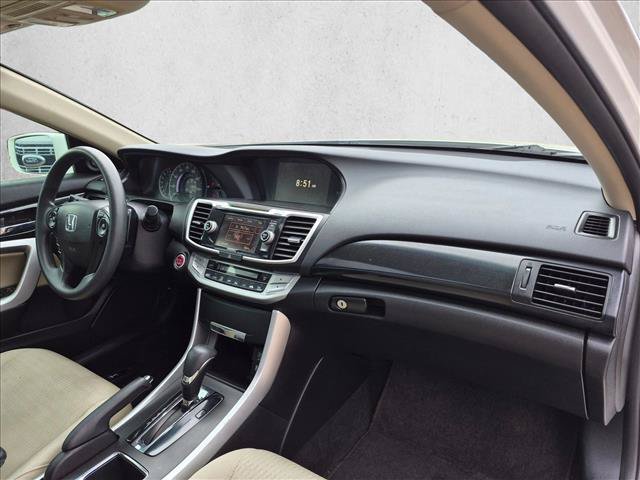Used 2015 Honda Accord EX image 16