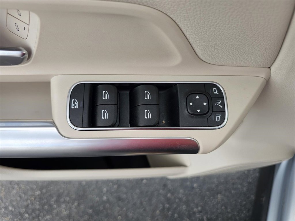 Certified 2025 Mercedes-Benz GLA 250 GLA  250 image 13