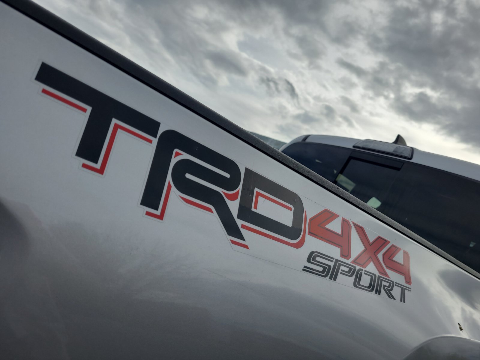 Used 2019 Toyota Tacoma TRD Sport AWD/4WD image 17