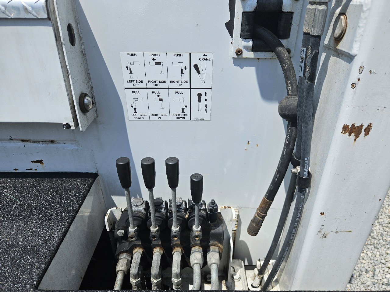 Used 2022 Ford F650 2WD Regular Cab Super Duty image 38