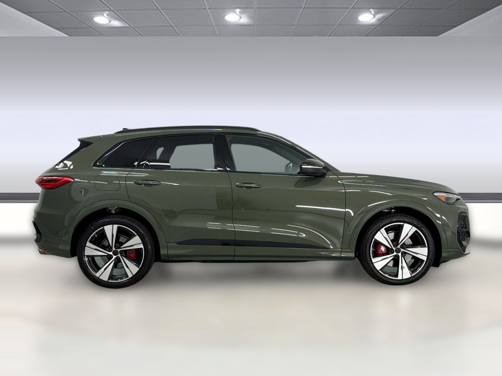 New 2026 Audi SQ5 Premium Plus AWD/4WD image 8