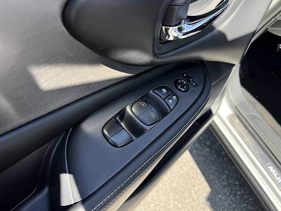 Certified 2024 Nissan Murano SV w/ SV Midnight Edition Package FWD image 20