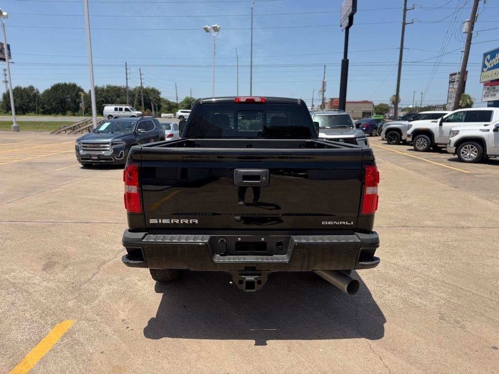 Used 2019 GMC Sierra 2500 Denali w/ Duramax Plus Package AWD/4WD image 8