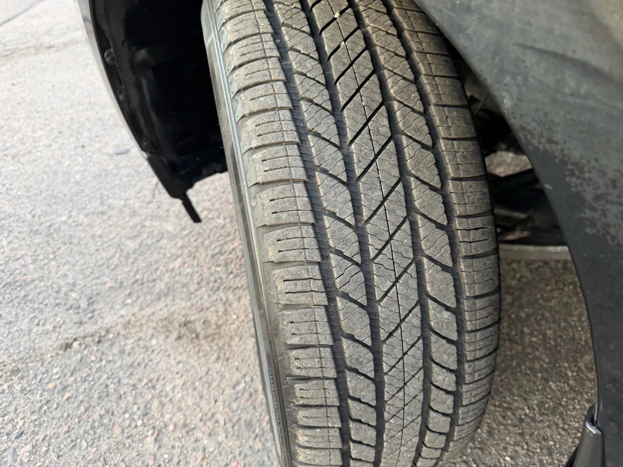 Used 2018 Nissan Pathfinder Platinum w/ Cargo Package image 11