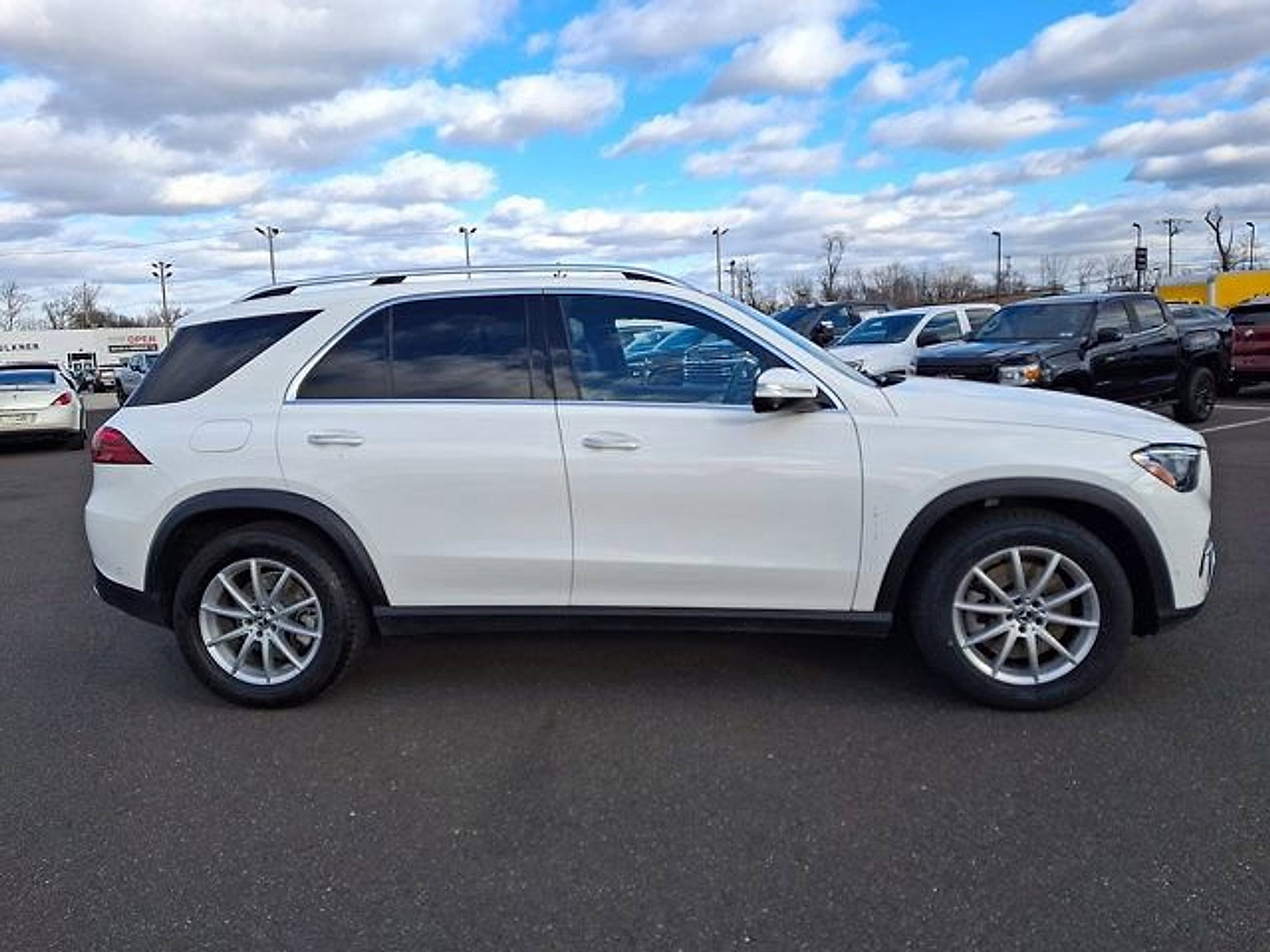 Certified 2024 Mercedes-Benz GLE 450e 4MATIC image 7