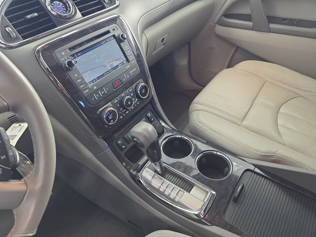 Used 2017 Buick Enclave Leather FWD image 26