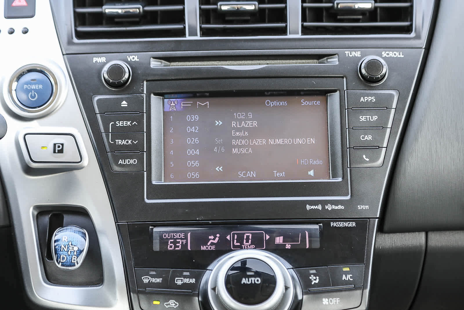 Used 2012 Toyota Prius V Five image 5