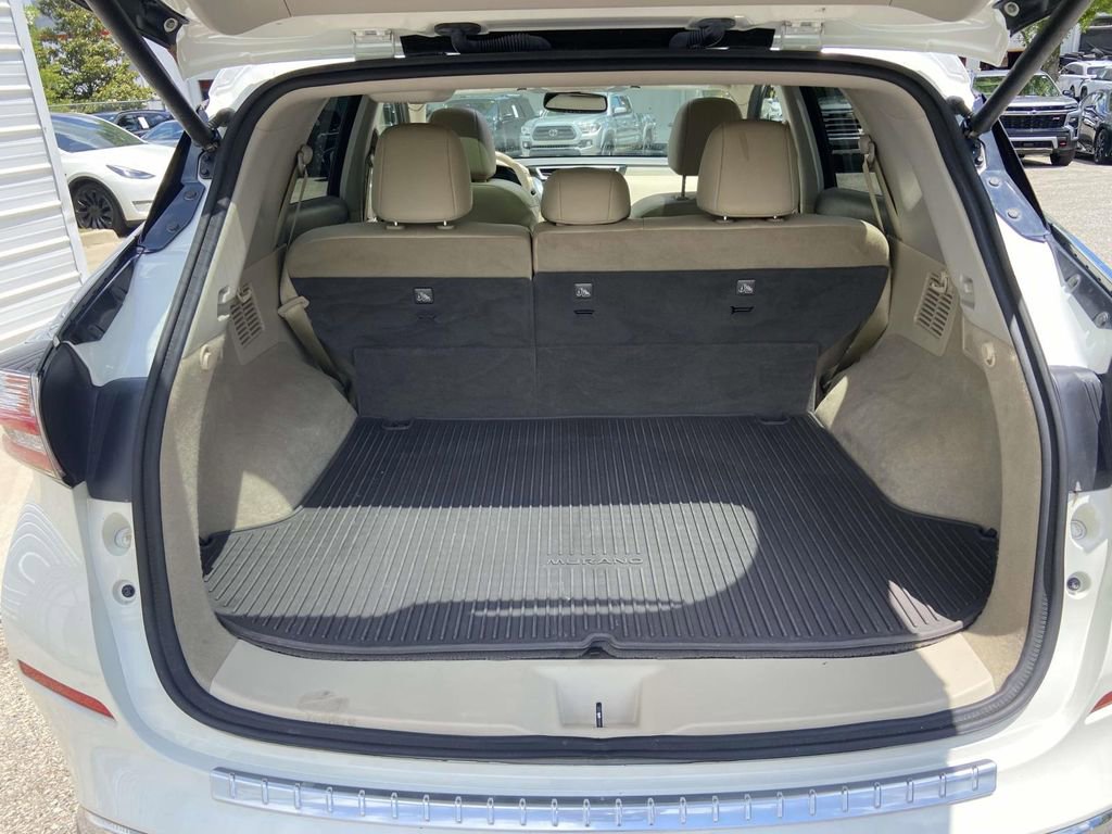 Used 2018 Nissan Murano Platinum w/ Cargo Package FWD image 9