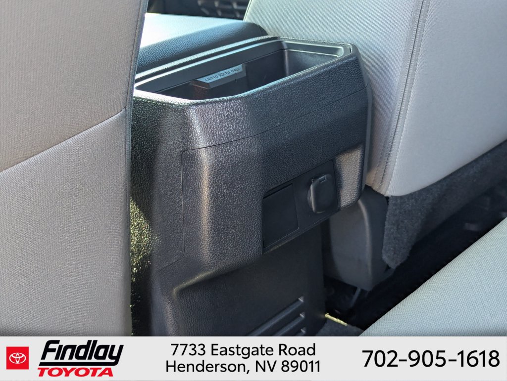 Certified 2025 Toyota Tacoma SR5 AWD/4WD image 31