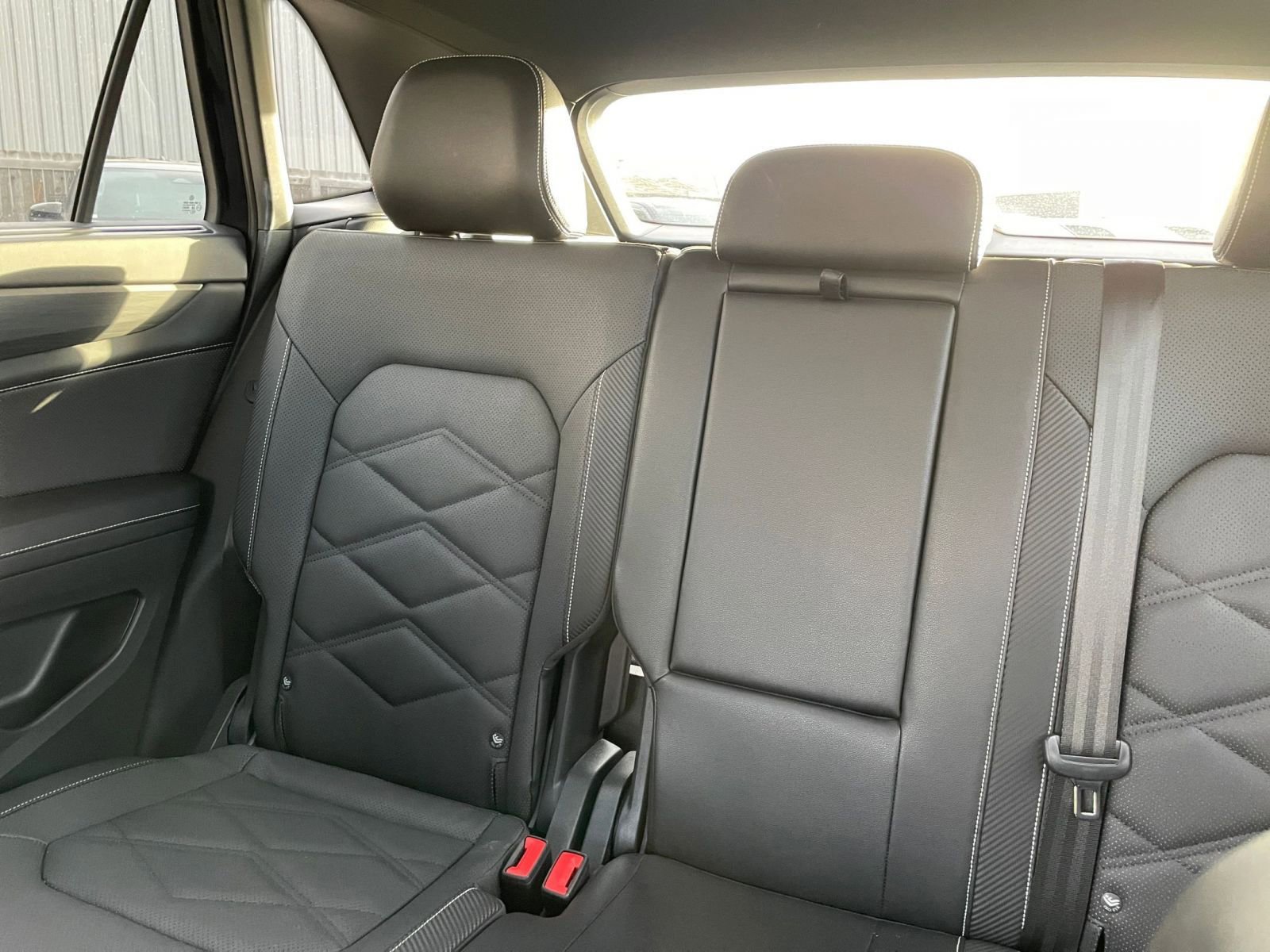 Used 2025 Volkswagen Atlas Cross Sport SE image 41