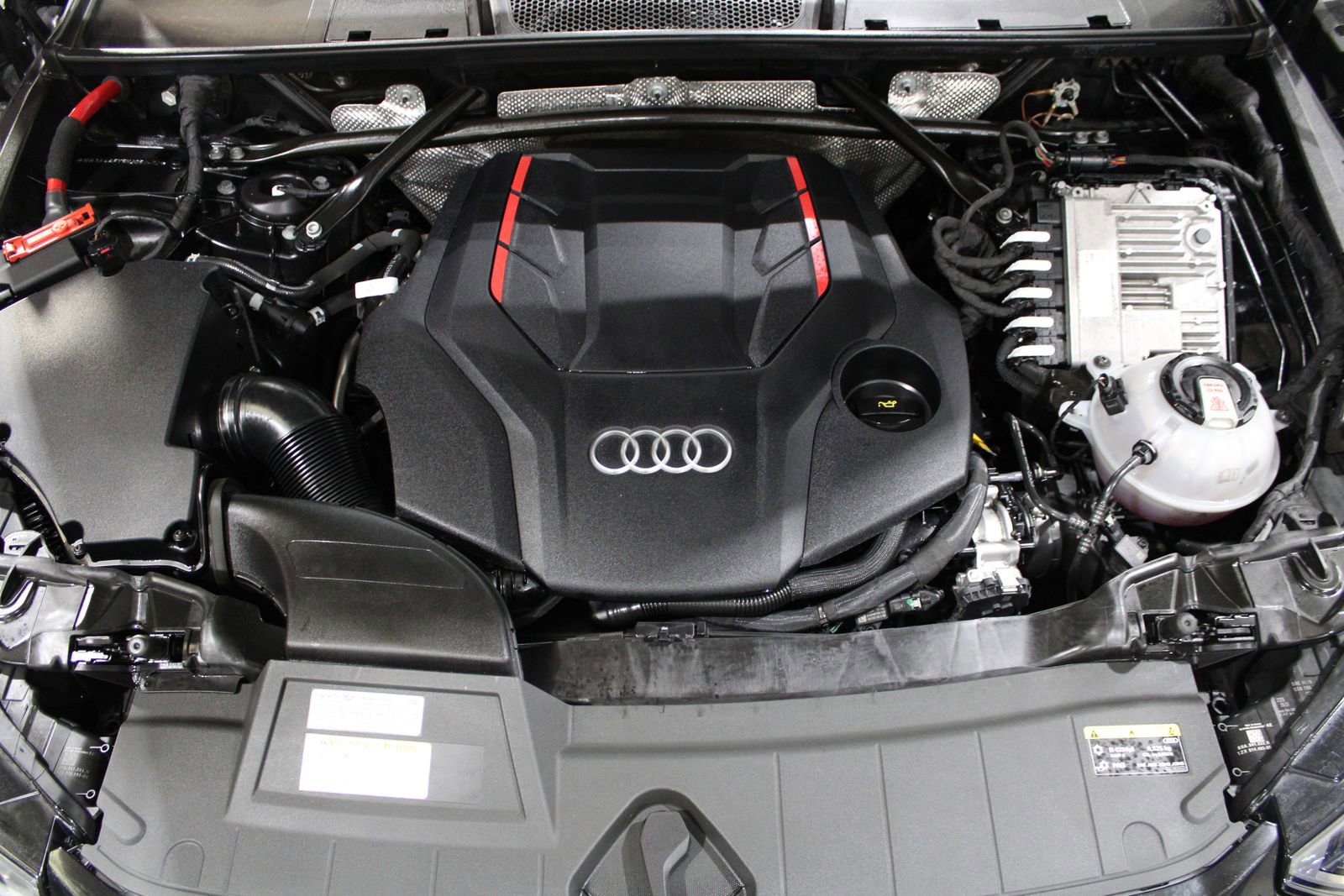 Used 2022 Audi SQ5 Premium w/ Convenience Package image 46