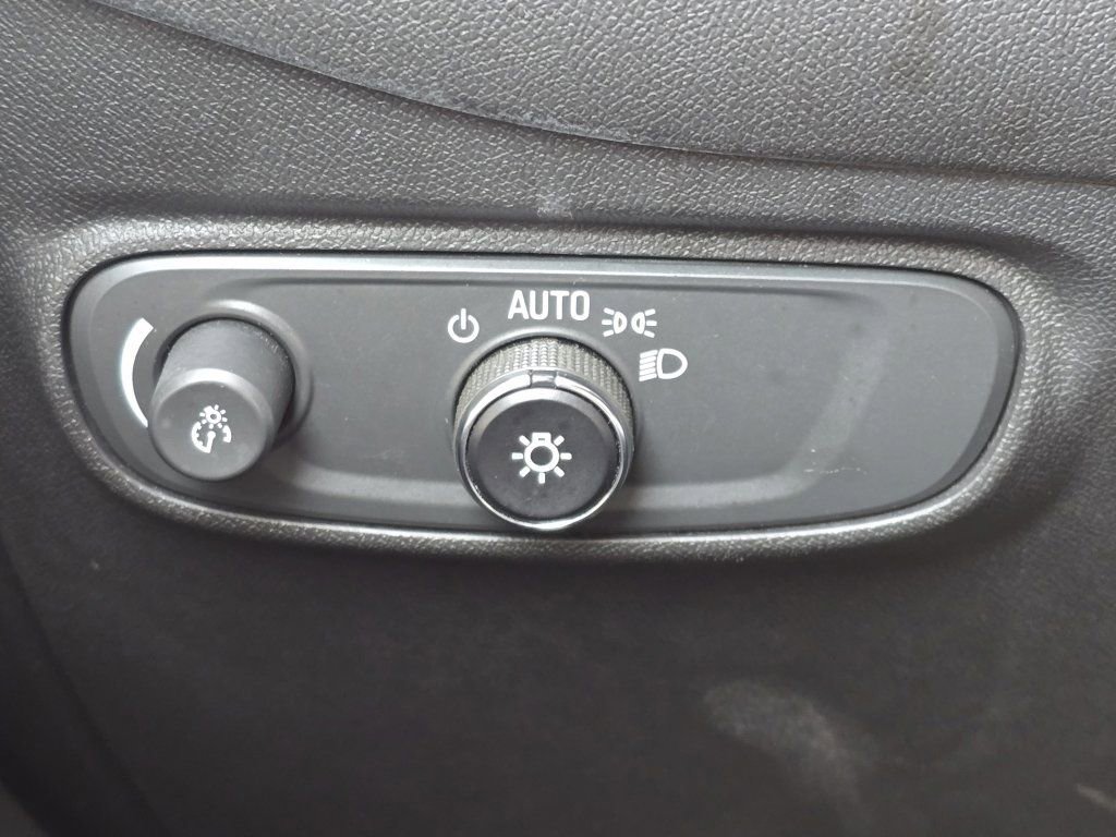 Used 2024 Chevrolet Equinox LT image 28