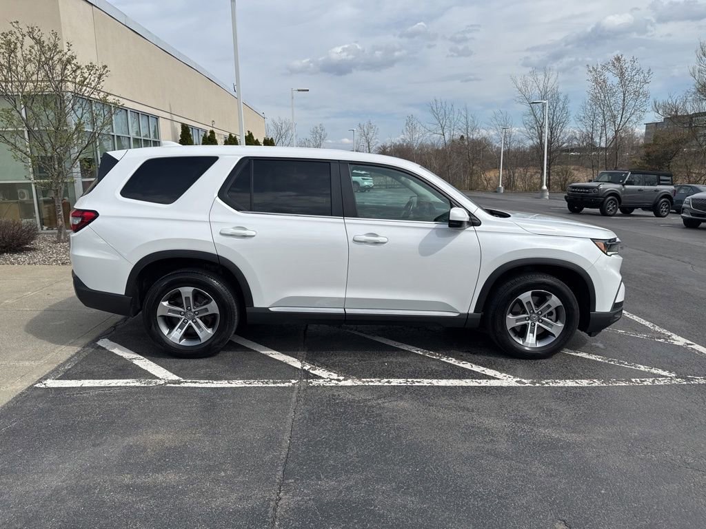 Used 2023 Honda Pilot EX-L image 4