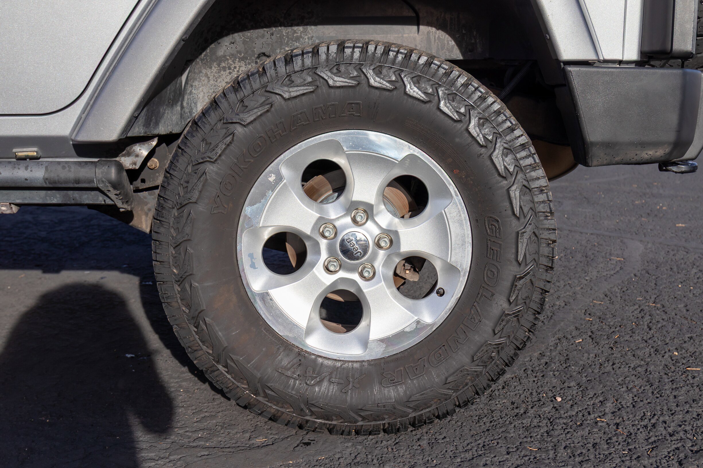 Used 2014 Jeep Wrangler Unlimited Sahara w/ Connectivity Group image 32