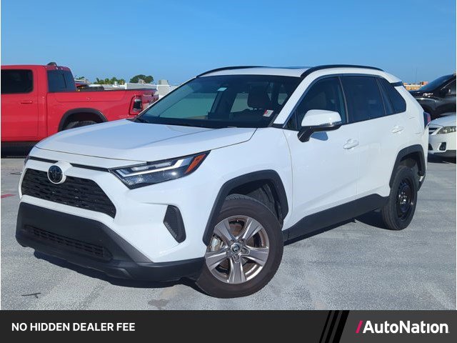 Used 2023 Toyota RAV4 XLE w/ Convenience Package FWD image 1