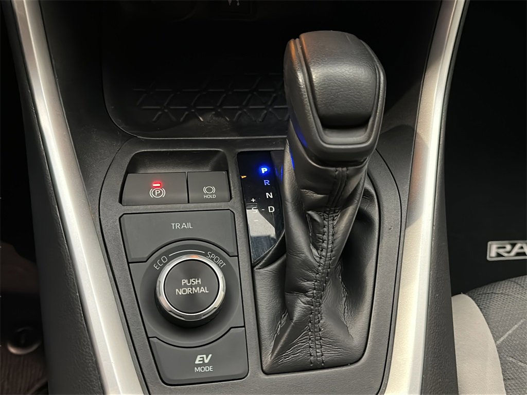 Used 2019 Toyota RAV4 XLE image 28