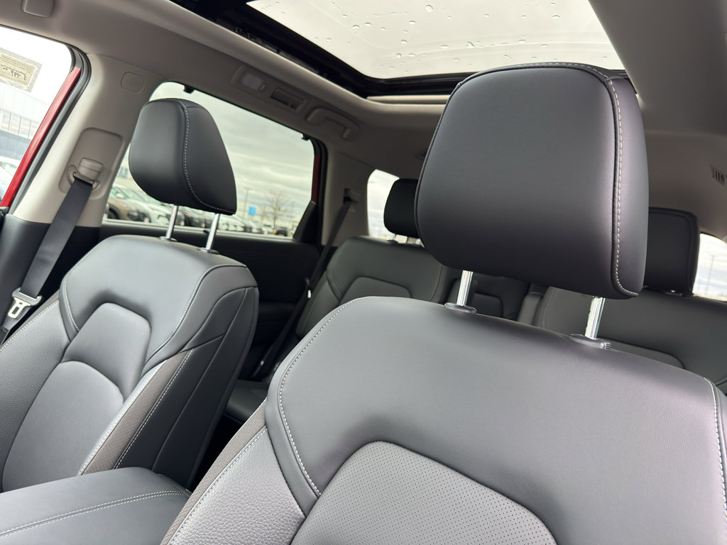 New 2026 Nissan Pathfinder SL image 27