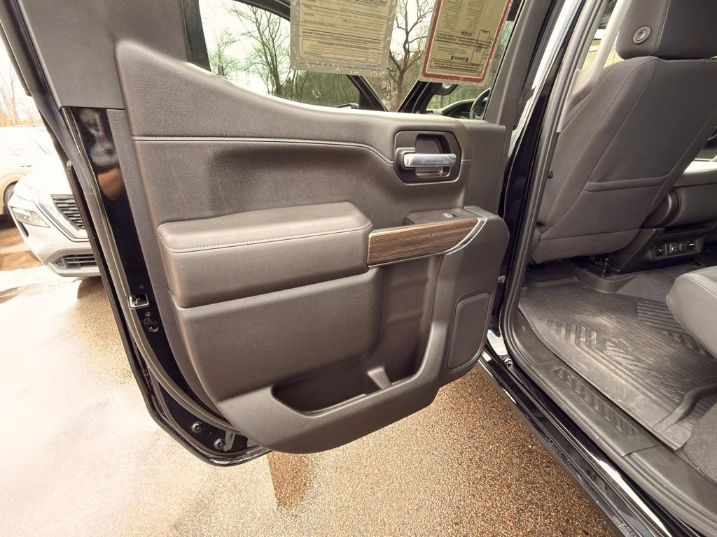 Used 2022 Chevrolet Silverado 1500 RST AWD/4WD image 17