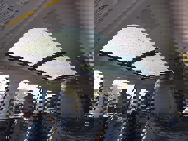 Used 2025 Lincoln Aviator Reserve w/ Equipment Group 201A image 9