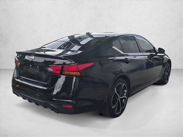 Certified 2023 Nissan Altima 2.5 SR w/ SR Premium Package FWD image 5
