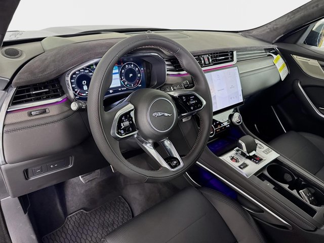 New 2026 Jaguar F-PACE SVR image 9