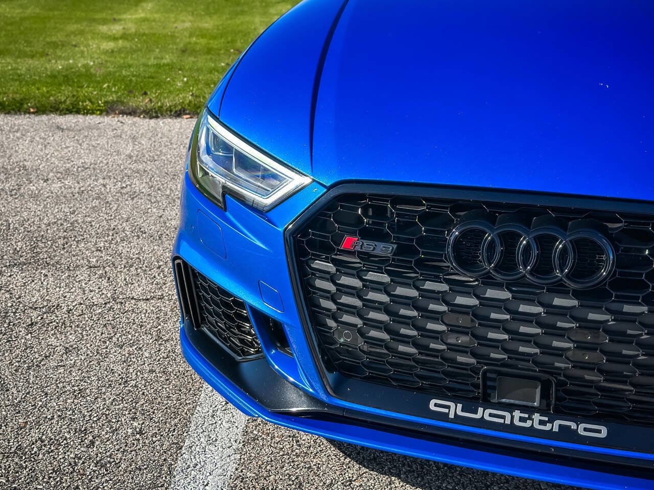 Used 2018 Audi RS 3 w/ Technology Package image 4