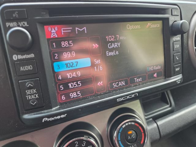Used 2015 Scion xB FWD image 13