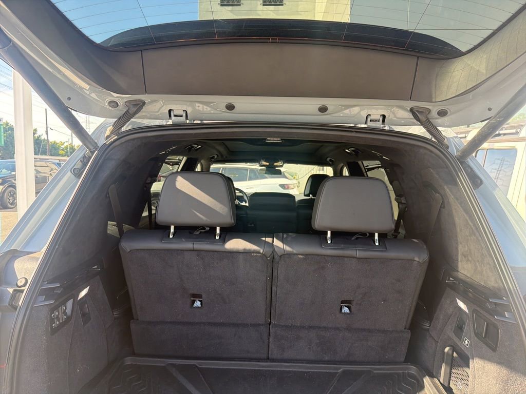 Used 2024 BMW X7 xDrive40i w/ M Sport Package AWD/4WD image 6