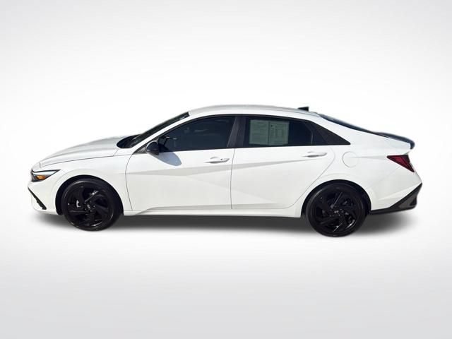 Used 2026 Hyundai Elantra SEL FWD image 6