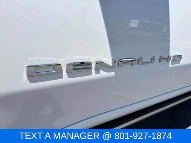 Used 2022 GMC Sierra 3500 Denali w/ Denali Ultimate Package AWD/4WD image 17
