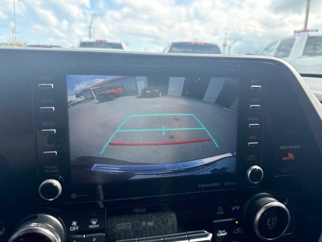 Used 2020 Toyota Highlander XLE w/ Protection Package #3 AWD/4WD image 31