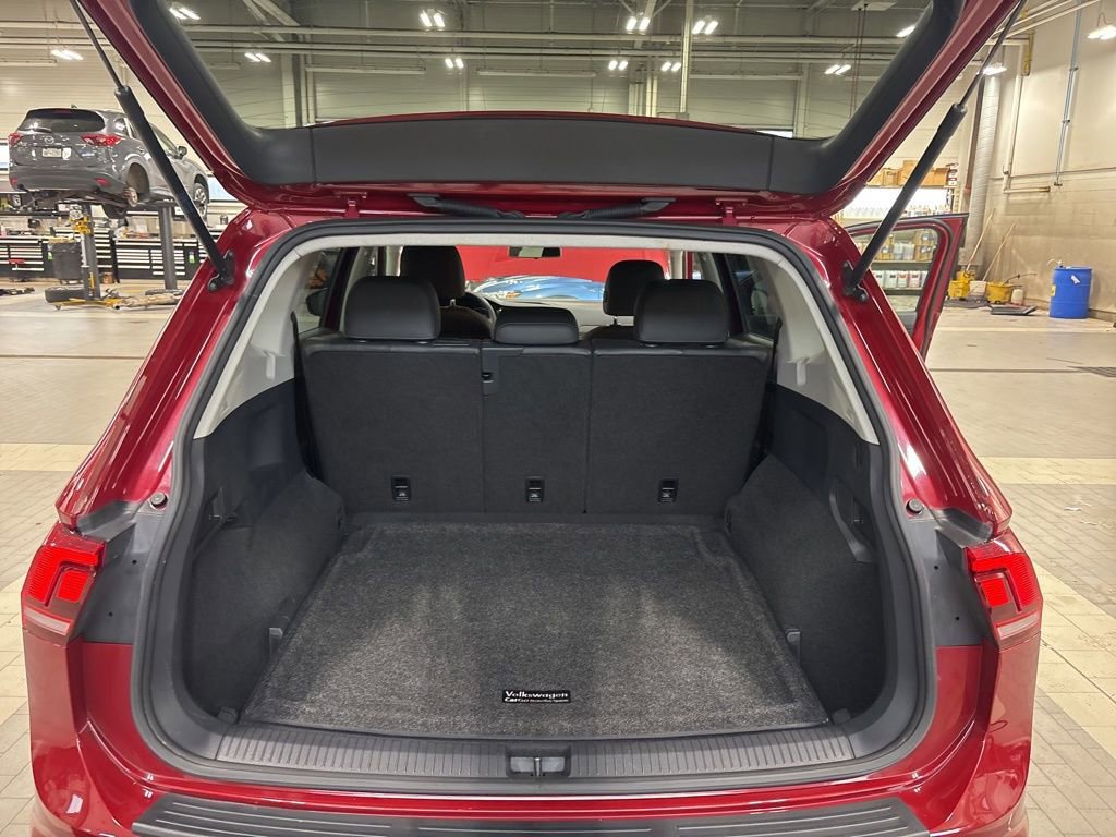 Used 2020 Volkswagen Tiguan SE image 18