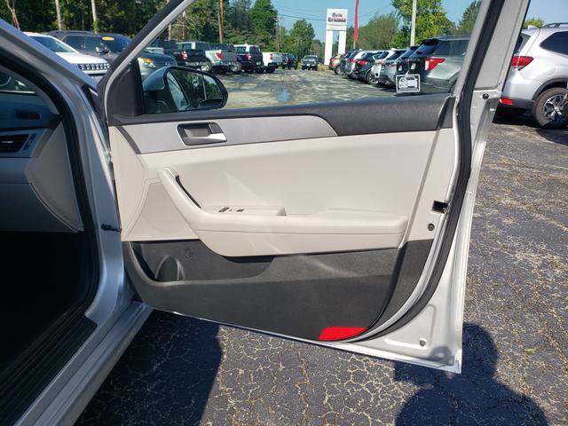 Used 2018 Hyundai Sonata SE FWD image 19
