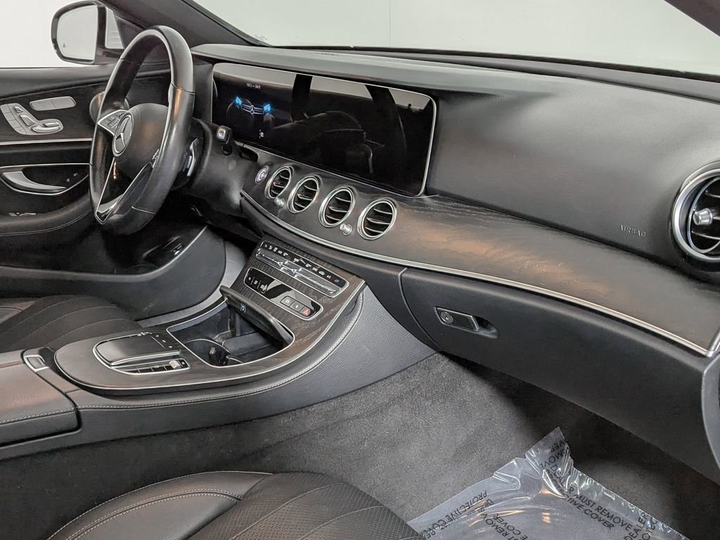 Used 2022 Mercedes-Benz E 350 4MATIC Sedan image 26