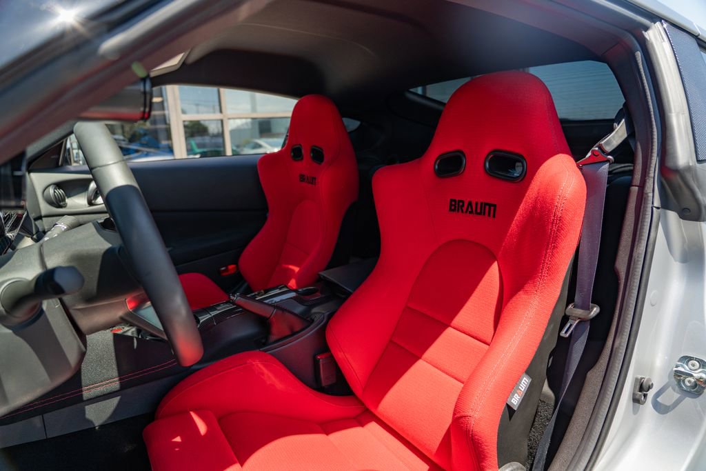 Used 2024 Nissan Z Sport w/ Floor Mat Package RWD image 15