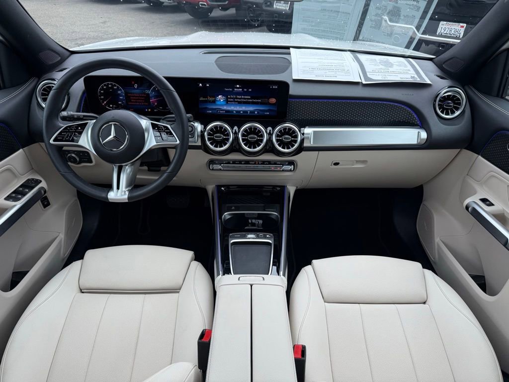 Used 2026 Mercedes-Benz GLB 250 image 11