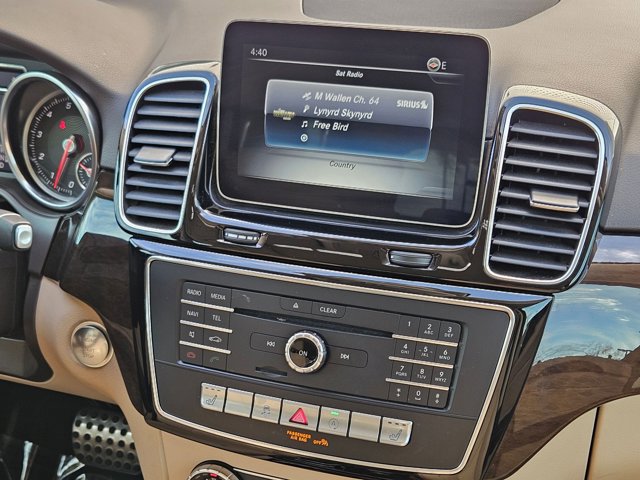 Used 2019 Mercedes-Benz GLE 400 4MATIC image 16