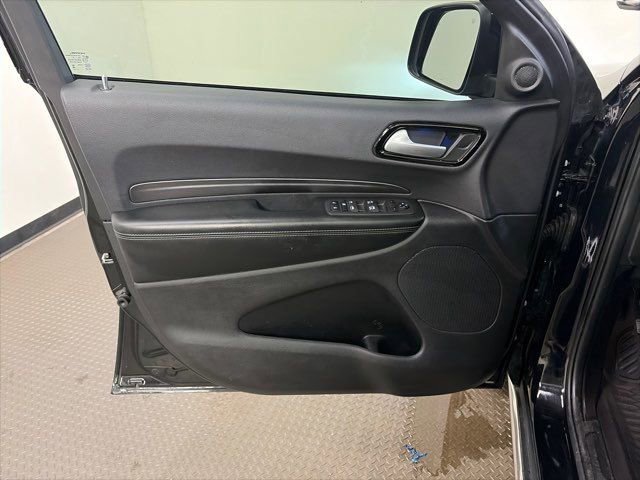 Used 2023 Dodge Durango AWD image 14