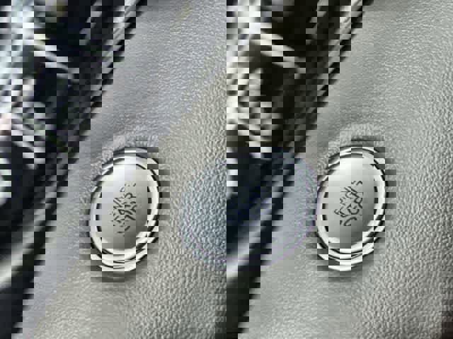 Used 2025 Hyundai Elantra Sport image 28