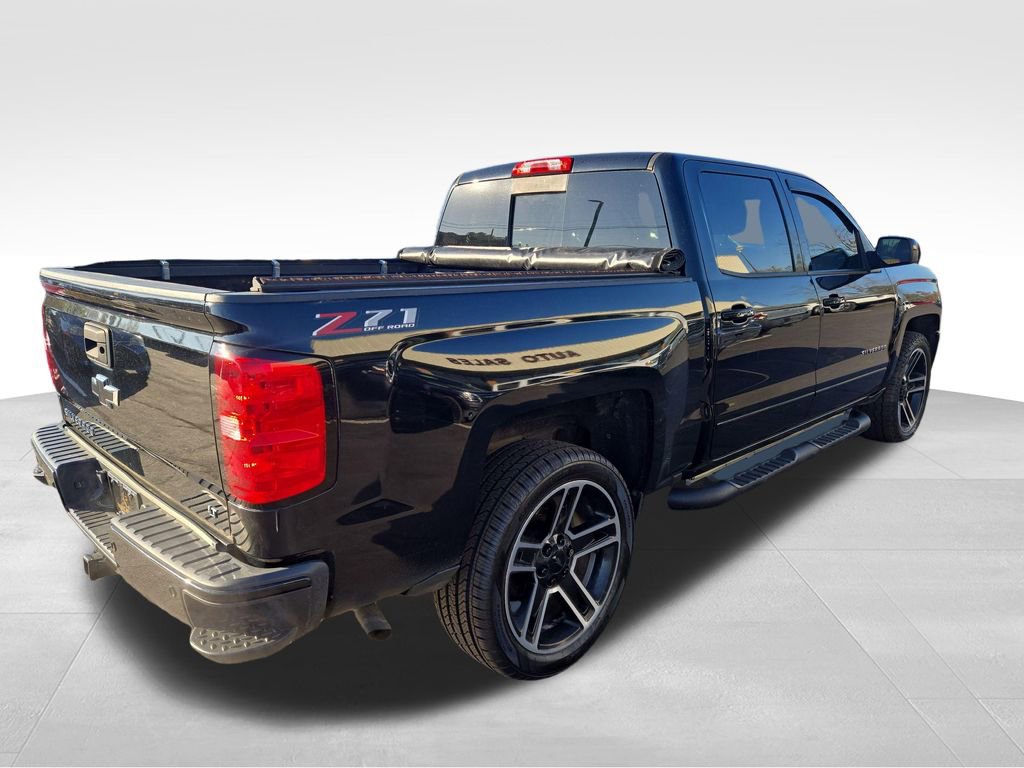 Used 2018 Chevrolet Silverado 1500 LT w/ LPO, Black Pack AWD/4WD image 28