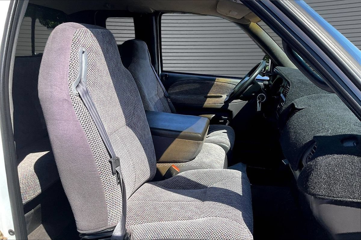 Used 1999 Dodge Ram 3500 Truck 2WD Quad Cab image 26