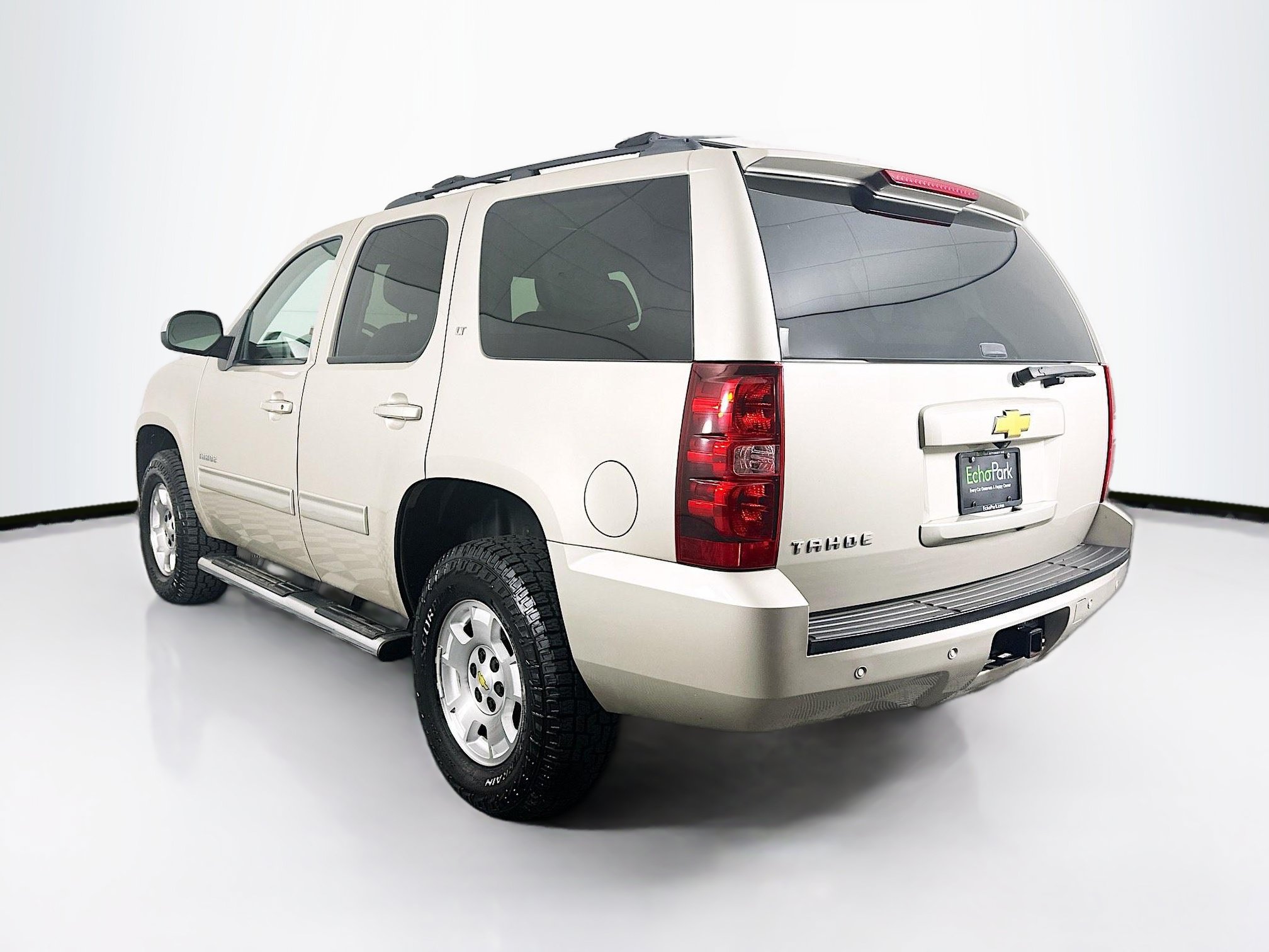Used 2014 Chevrolet Tahoe LT w/ Luxury Package AWD/4WD image 5