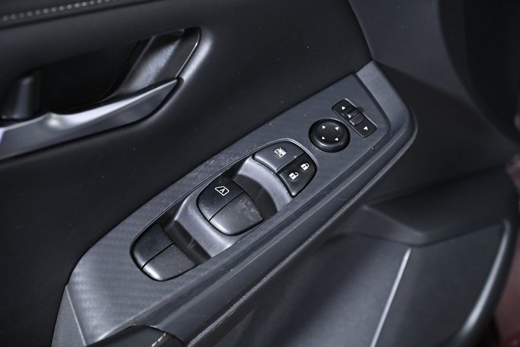 Used 2020 Nissan Sentra SV image 21