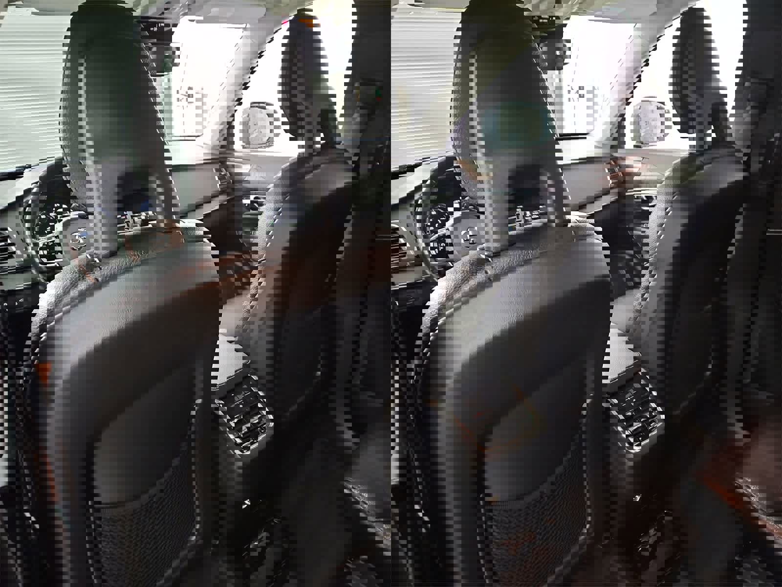 Used 2020 Volvo XC90 T6 Momentum image 18