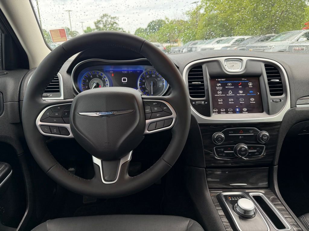 Used 2022 Chrysler 300 Touring w/ Sport Appearance Package RWD image 21