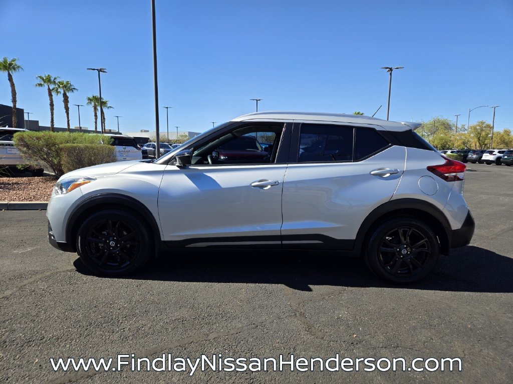 Used 2020 Nissan Kicks SR FWD image 3