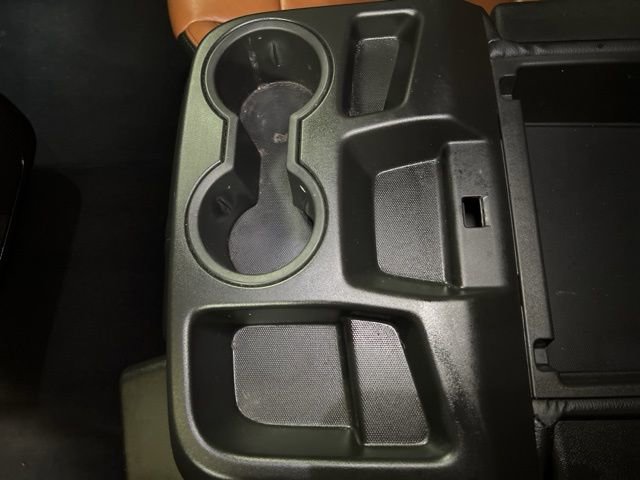 Used 2025 Chevrolet Tahoe LS image 23